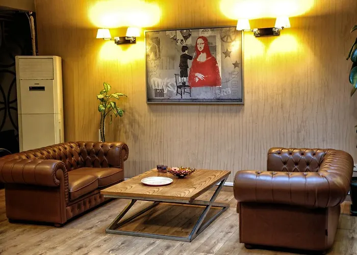 Akin Suites